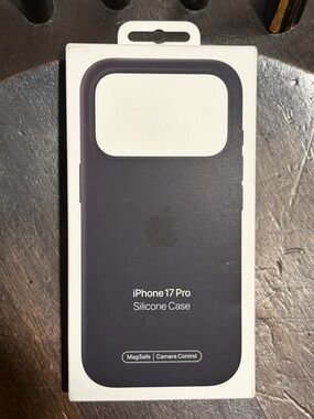 Apple Silicone Back Case for iPhone 17 Pro Max Black MagSafe